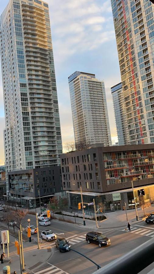 Toronto Downtown Luxurious Stylish 3 Bedroom 3 Bath 2 Balconies Near Rogers Centre Lakeview Condo Buitenkant foto