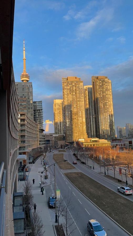Toronto Downtown Luxurious Stylish 3 Bedroom 3 Bath 2 Balconies Near Rogers Centre Lakeview Condo Buitenkant foto